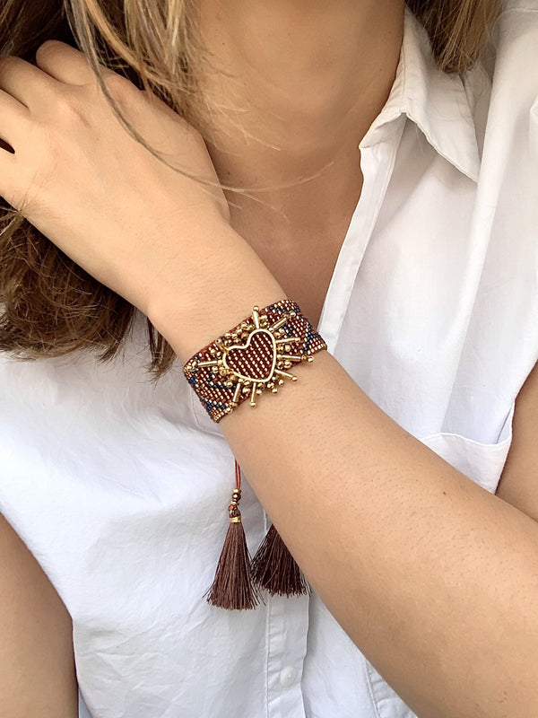 Brazalete Café con Borlas