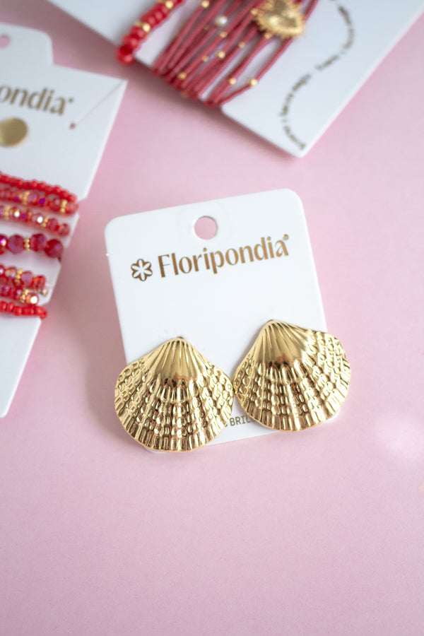 Aretes Concha Dorada